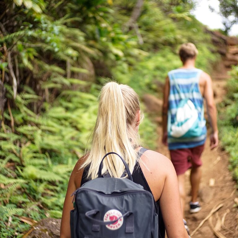 travel to peru - hiking in the rainforest