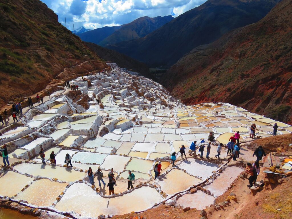 traveling to peru salt flats